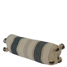 โหลดรูปภาพลงในเครื่องมือใช้ดูของ Gallery Kayin Pom Pom Neck Pillow Cover