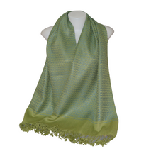 Load image into Gallery viewer, Diamond Shawl