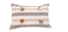 โหลดรูปภาพลงในเครื่องมือใช้ดูของ Gallery Kayin Pom Pom Cushion Cover
