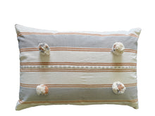 โหลดรูปภาพลงในเครื่องมือใช้ดูของ Gallery Kayin Pom Pom Cushion Cover
