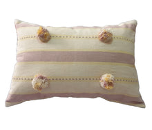 โหลดรูปภาพลงในเครื่องมือใช้ดูของ Gallery Kayin Pom Pom Cushion Cover
