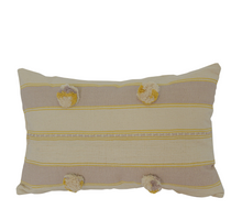 โหลดรูปภาพลงในเครื่องมือใช้ดูของ Gallery Kayin Pom Pom Cushion Cover
