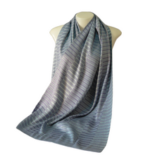 โหลดรูปภาพลงในเครื่องมือใช้ดูของ Gallery Meemeh Scarf
